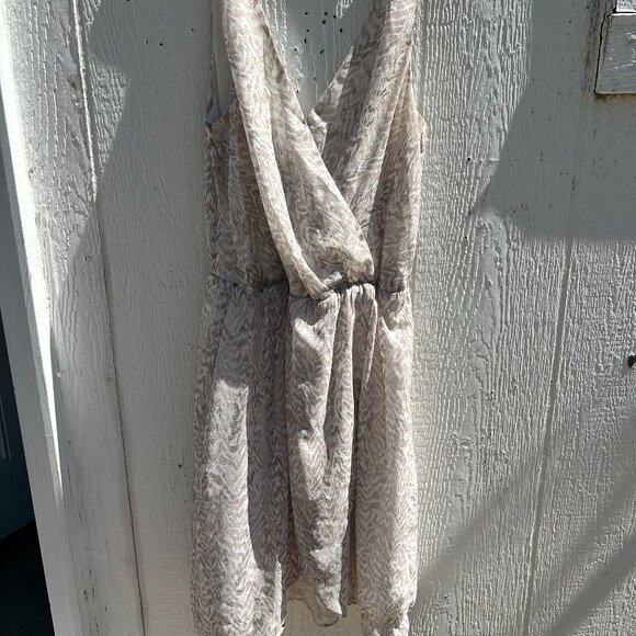 H&M Dress - Soft Neutral Tones - Picture 4 of 4